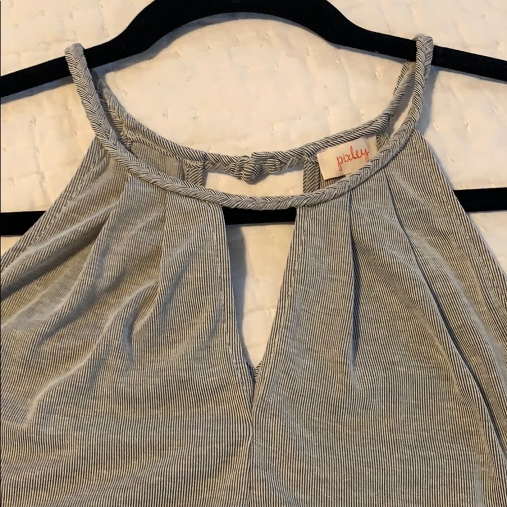 Top - Picture 4 of 4